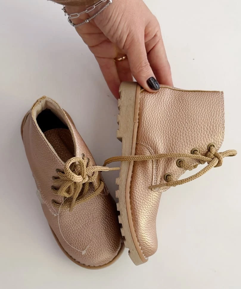 BOTAS DORADAS
