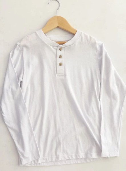 CAMISETA BOTON