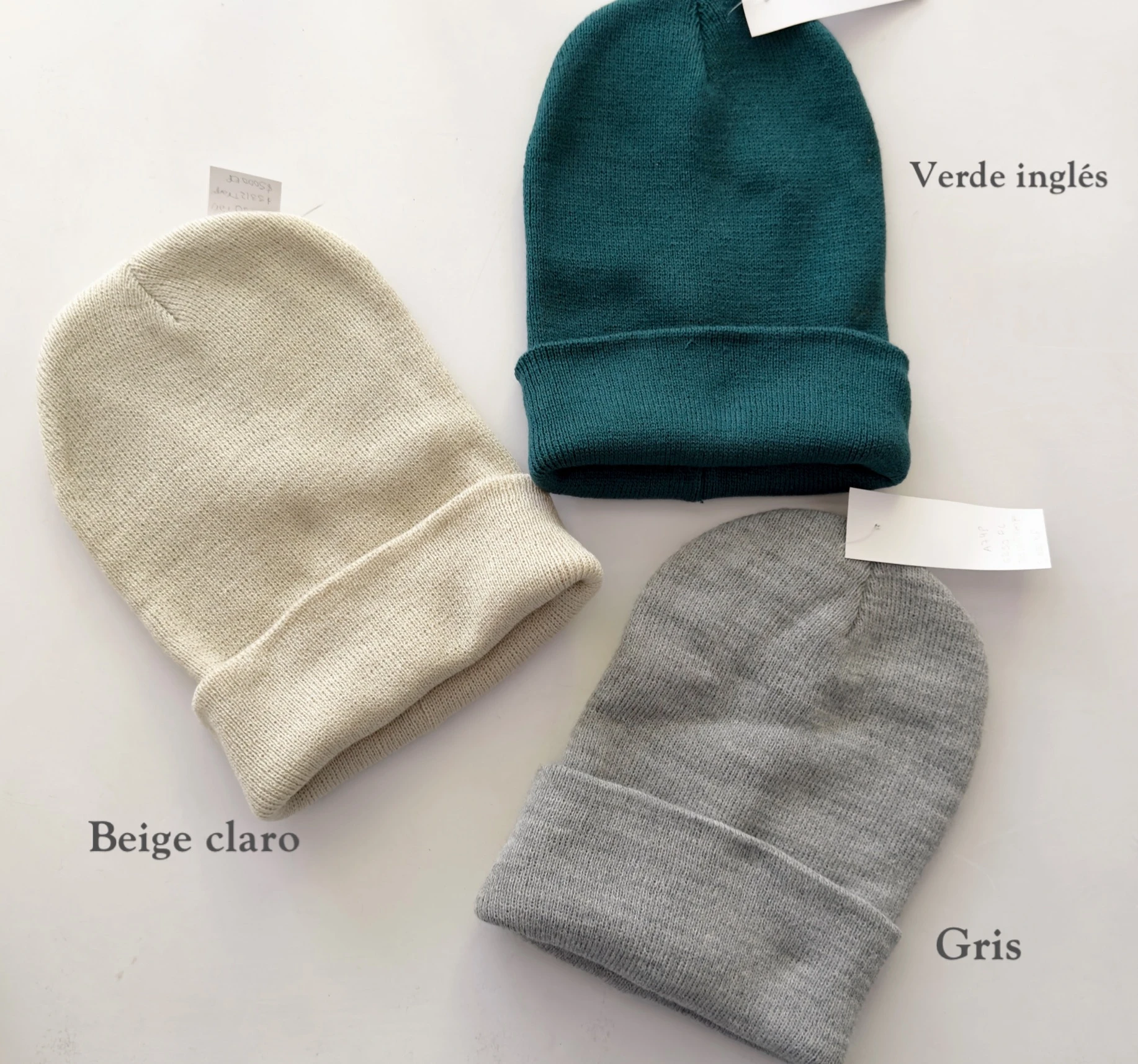 GORROS NENE