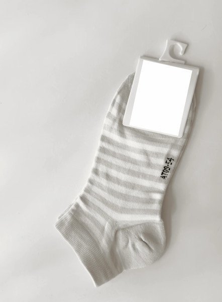 MEDIAS DISEÑO (RAYAS GRIS)